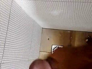 Hot gay guy gets a great handjob with a facial