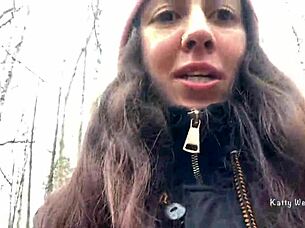 Is She Wet In Jeans Outdoors?