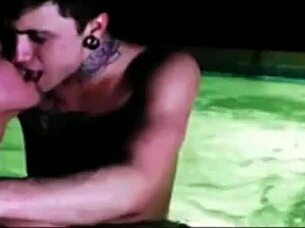 Gay porn music video vai malandra.