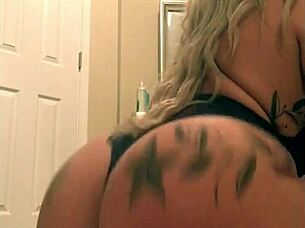 Sexy big booty tattooed chick twerks it.