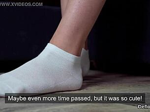 chick finger fucks her tight pussy to orgasm