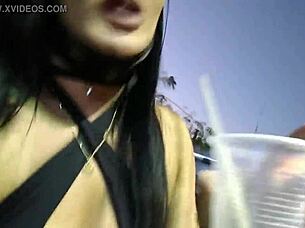 arrastei uma pica da pracinha para meu carro, veja completo em xv red?