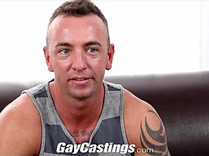 i can't stop watching this tatted muscle stud jerk off on cam for gaycastings