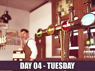 blonde milf enjoys lesbian pleasure 😘