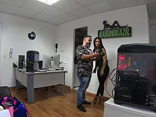 Mia Khalifa shows big tits in photo shoot