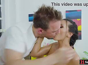 Watch This Brunette Client Get Oiled And Fucked Hard After Massage!