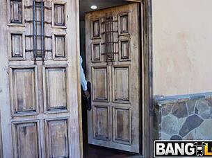 Kokohontas rides stepdad's monster cock in doggystyle