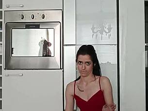 Short Training Routine in Leggings