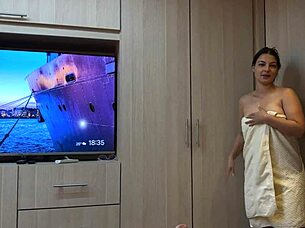 I sneakily bang my step sister-in-law in my wife’s bed, accidentally finishing inside liatovar