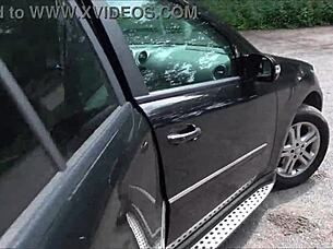 Első parkoló szex elég ártatlanul indult!