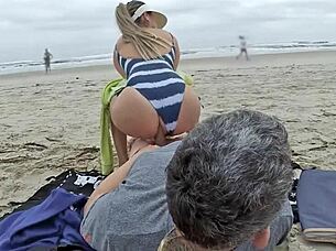 she kept going despite passers-by in public anal