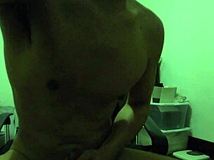 i jerk off my cock as an asian hispanic man