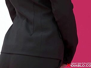 Maki Momoi's amateur photo shoot in the nude