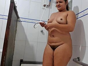 Professor Edson trades video for good grades with students 😏