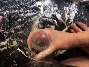 i'm cookin' this dick for dinner, jerkin' it off and breadin' the penis 😅