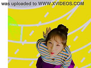 amateurs compete in tight pussy fucking game with orgasms and dirty talk 😏