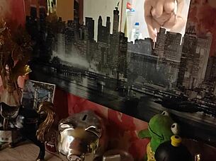 watching my girlfriend get caught showing her tits