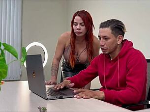 Stepmom with big tits wants makeup tutorials but ends up making porn with stepson 😜