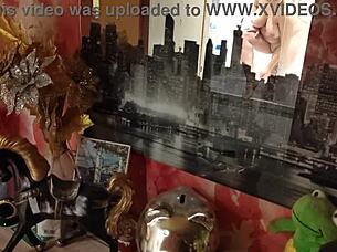 watching my girlfriend get caught showing her tits