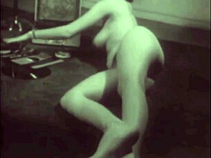 빅토리안 신사가 엄마와의 에로틱한 만남 고백하는 자세한 빈티지 이야기