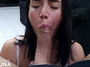 Novinha Gostosa Takes Deep Anal to the Hilt with Cum and Squirting
