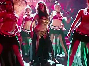 Tamanna And Zara Gorgeous Deep Navel Shakes