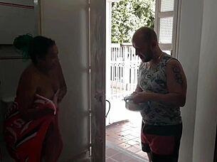 i go to my friend's wife for flour and give her a good fuck and cum on her face