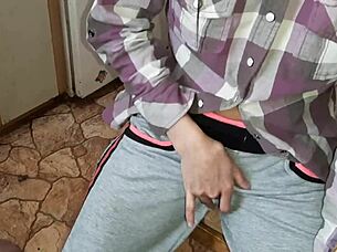 After Study Three Students Masturbate And Cum In The Kitchen - Girls Fly Orgasm