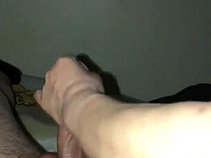 i enjoy a relaxing asian massage with oiled body and mature milf touch