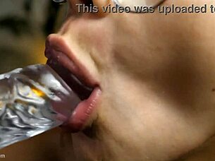 Play with tongue and lips for explosive blowjob! 😘