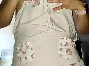 Dazzlingfacegirl begs for big cock in petite hairy pussy