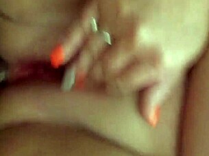 A bbw milf enjoys a relaxing homemade session