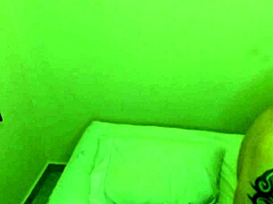 Bastidores De Uma Suruba De Despedida De Solteiro Gay!!