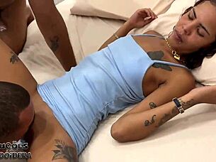 a novinha gozou dando cu mas nao aguentou a dp