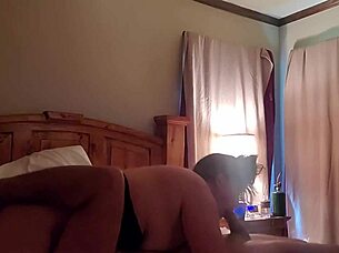 Are you ready to see homemade amateurs eating pussy?