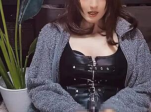 【個撮】猫耳の可愛い男の娘がひたすらチンチンをしこしこしてるだけの動画