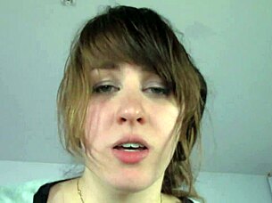 This slut really wants to get pregnant 😏