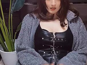 【個撮】猫耳の可愛い男の娘がひたすらチンチンをしこしこしてるだけの動画