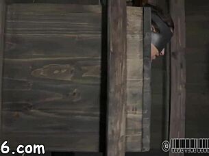 Pleasant babe with perfect body gets facial after blowjob seduction