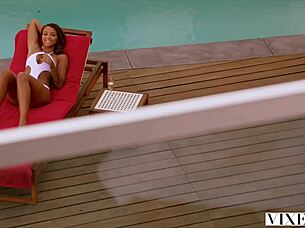 Naughty assistant seduces boss