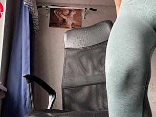 Anime Girl Achieves Orgasm and Squirt in Leggings