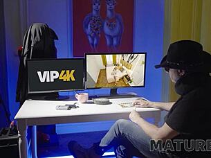 caught her being kinky in the hotel