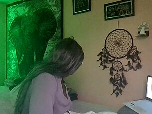 naej ae rubs her wet pussy watching lesbian porn 😍