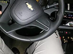 I offered a ride to the hot girl walking alone on the street and she fucked me out of gratitude