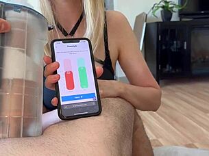 Automatic Blowjob Machine Extracts Cum Effortlessly