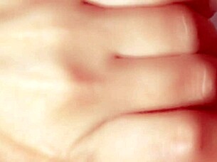 A story of desire and intimate fulfillment unfolds