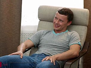 mia kiss, this asian teen, gets banged hard in a quickie session