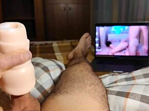 i cummed so many times with my new toy and lots of lube