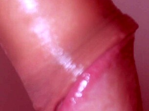 A story of desire and intimate fulfillment unfolds