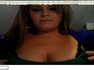 Detailed bbw webcam girl engages in amateur sex on videomobile